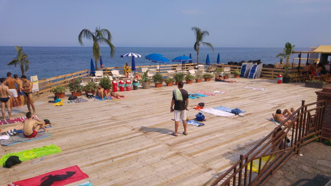Casa Del Sole Con Vista Sull'Etna A 200 Mt Dal Mare Βίλα Acireale Εξωτερικό φωτογραφία